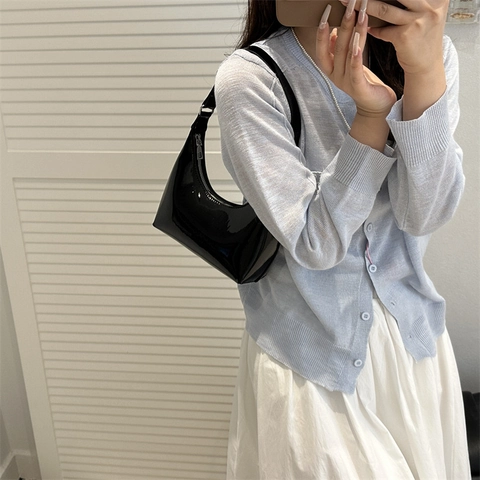 Sac sous le Bras en Cuir Verni de Style Français pour Femmes Sac à Épaule Hobo Croissant Rétro Sac Quotidien Minimaliste Métallique Brillant