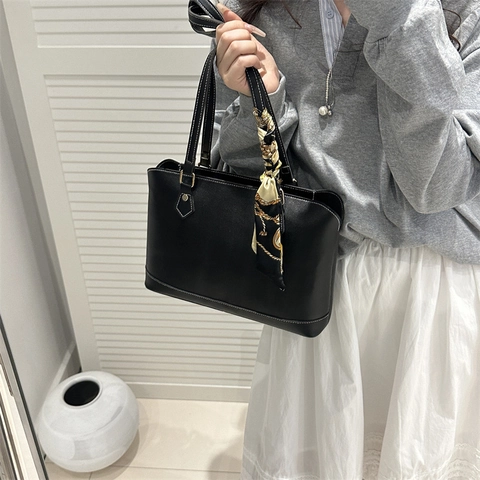 Borsa Tote da Donna in Pelle PU di Grande Capacità Moda Coreana Con Decorazione Foulard di Seta Cuciture a Contrasto per Pendolari