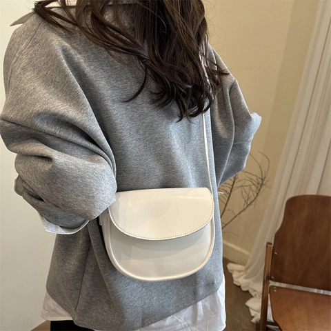 Bolso Montura Vintage de Cuero PU para Mujer Color Sólido Diseño de Costuras Bandolera Ajustable Bolso Retro