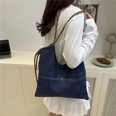 Sac Cabas en Denim Minimaliste pour Femmes Grande Capacité Sac à Épaule Avec Anse en Corde Sac à Main Décontracté Quotidien
