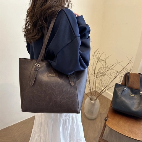 Damen Große Kapazität PU Leder Tragetasche Mode Urban Einfache Schultertasche Mit Verstellbaren Doppelriemen Für Den Alltag