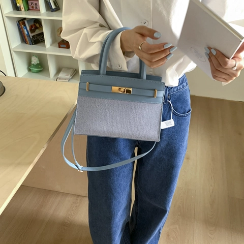 Dames Mode Contrastkleur Patchwork PU Leer Canvas Handtas Kelly Stijl Metalen Draaisluiting Schoudertas