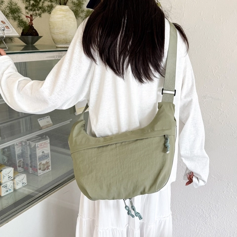 Bolso Bandolera de Media Luna de Gran Capacidad de Tela Color Sólido Bolso Hobo para Mujer Estilo Callejero Correa Ajustable