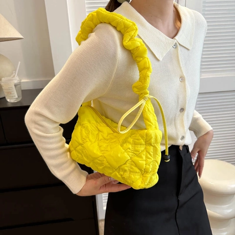 Sac à Épaule Matelassé Rétro pour Femme Avec Poignée Plissée Puffer Tote Couleur Unie Polyester Sac à Bandoulière Commuter