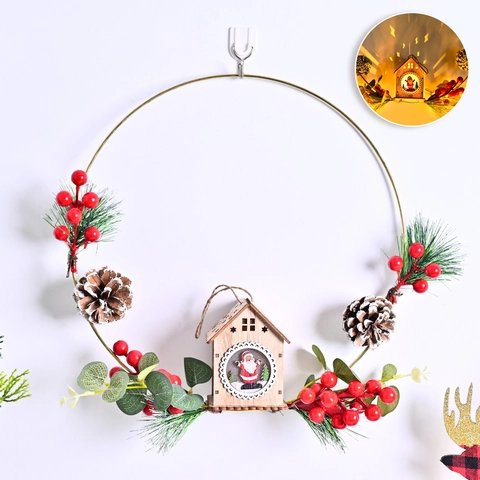 Ghirlanda di Natale Anello in Metallo Con Casetta in Legno Pigne Bacche Rosse Babbo Natale Pupazzo di Neve Decorazione Festa