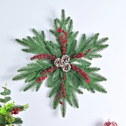Handgefertigter Schneeflocken Weihnachtskranz Türbehang Mit Simulation Kiefernnadeln Roten Beeren Und Zapfen Für Haus Dekor