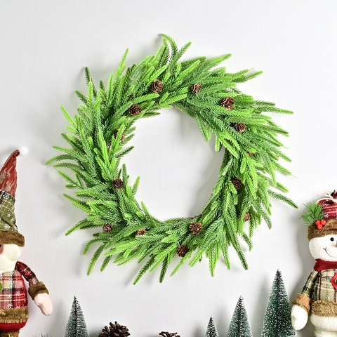 Ghirlanda di Natale Artificiale Con Aghi di Pino Verdi Bacche Rosse E Pigne Per Decorazione Murale Porta d'Ingresso Festa Decorazioni Casa