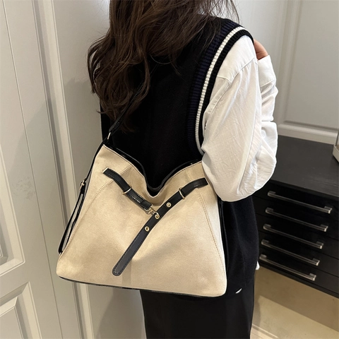 Borsa Tote in Camoscio Vintage Grande Capacità per Donna Tendenza Street Borsa a Tracolla Minimalista Zaino Versatile