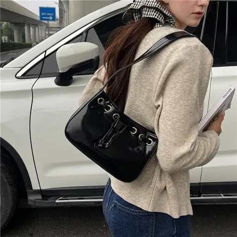 Bolso de Axila de PU Color Sólido para Mujer Bolso de Hombro Minimalista Casual Con Decoración de Cordón y Ojales
