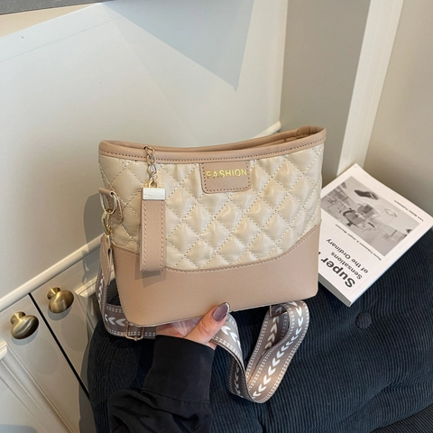 Fashion Quilted Rhombic PU Leather Crossbody Bag For Women Small Square Shoulder Bag Wide Strap Elegant Daily Urban Bag