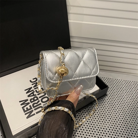 Women Vintage Quilted Chain Crossbody Bag Small PU Leather Square Mini Messenger Bag With Gold Ball Adjuster Daily Shoulder Bag