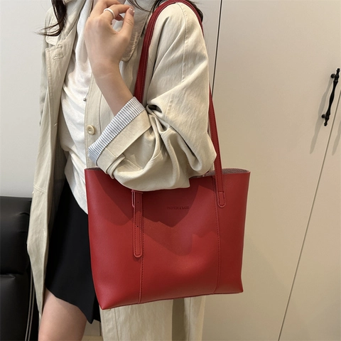Sac Fourre-Tout en Cuir PU Grande Capacité pour Femmes Sac à Bandoulière Minimaliste avec Imprimé de Lettres Sac à Main de Mode pour Femme