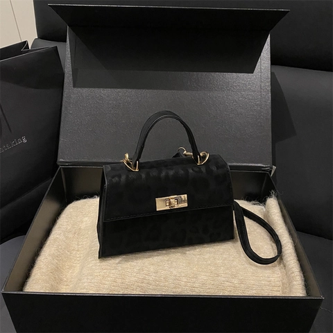 Borsa a Tracolla da Donna con Stampa Leopardata in Pelle Sintetica di Moda Piccola Borsa Quadrata con Chiusura in Metallo Oro