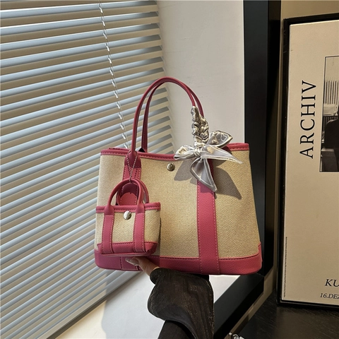Bolso Tote de Lona Empalme de Moda para Mujer Gran Capacidad Bolso de Mano Bloque de Color Con Mini Amuleto y Bufanda Decorativa