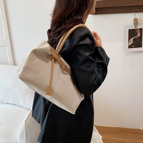 Dames Grote Capaciteit Gebreide Stof Draagzak Streetwear Retro Schouder Woon werkverkeer Handtas Met Metalen Gesp Dubbele Banden