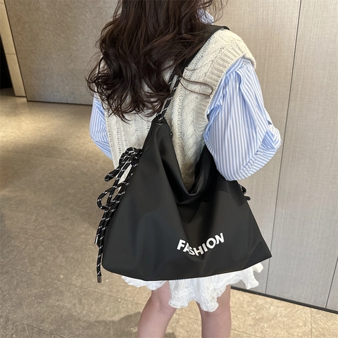 Fashion Large Capacity Polyester Tote Bag For Women Streetwear Crossbody Shoulder Bag With Contrast Braided Rope Straps