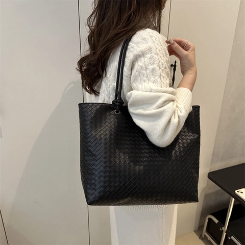 Large Capacity Woven PU Leather Tote Bag For Women Vintage Simple Solid Color Shoulder Underarm Handbag With Knot Detail