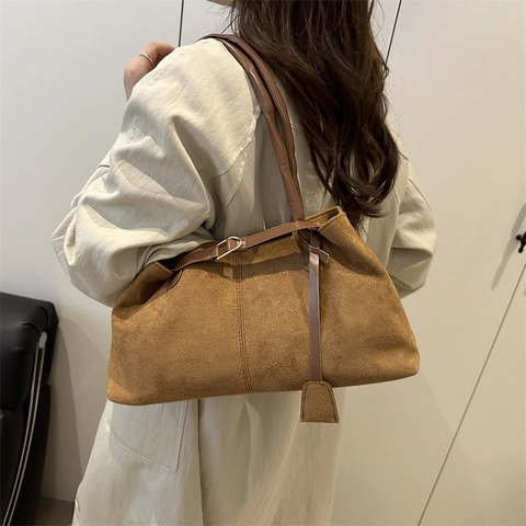 Women's Retro Matte Faux Suede Tote Shoulder Bag Large Capacity Solid Color Handbag With Belt Buckle For Daily Commuting