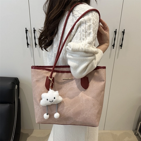 Damen Retro Große Kapazität Tote Tasche Kunstleder Denim Textur Umhängetasche Mit Süßem Wolke Plüsch Anhänger Für Arbeit Schule
