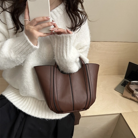 Women's 2025 New Niche Design PU Leather Handbag Stitching Decor Luxury Bucket Bag Versatile Casual Tote Crossbody Shoulder Bag