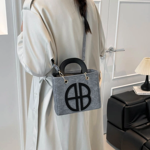 Vintage Damen Umhängetasche PU Leder Filz Patchwork Handtasche Rundes Logo Verstellbarer Schultergurt Mode Pendlertasche