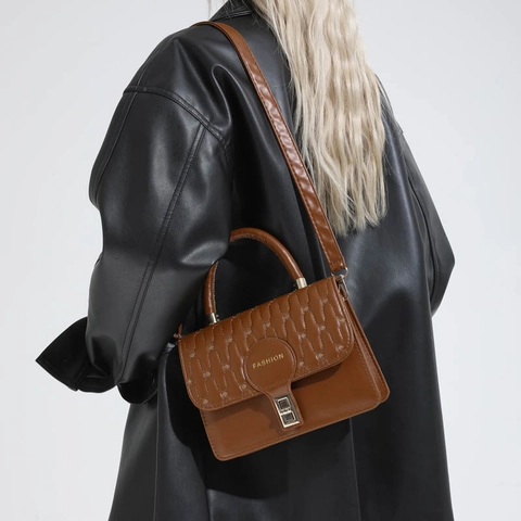 Fashion Women PU Leather Quilted Crossbody Bag Small Square Shoulder Handbag With Metal Lock For Daily Commuting Office
