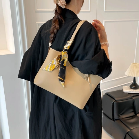 Vintage Large Capacity PU Leather Tote Bag For Women With Decorative Silk Scarf Contrast Stitching Shoulder Bag Commuter Handbag