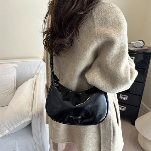 Bolso Hobo de Media Luna Vintage para Mujer Con Asa Plisada Decoración de Lazo Color Sólido Bolso de Hombro de Cuero PU
