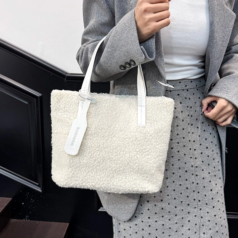 Women Minimalist Plush Bucket Bag Soft Fleece Tote Handbag Large Capacity Solid Color Autumn Winter Commuter Shoulder Bag