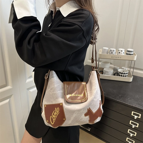 Bolso Tote de Mujer Retro de Lona y PU Patchwork Gran Capacidad Bolso de Hombro Casual Con Remaches y Parche de Perro Moda