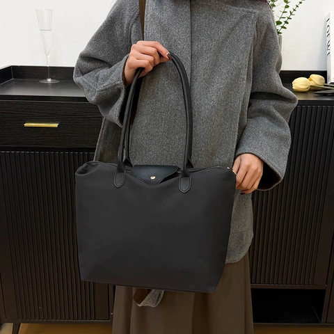 Große Kapazität Nylon Tote Bag Damen Leichtgewicht Französischer Stil Einzelne Schulter Handtasche Mit Ledergriff Klappe