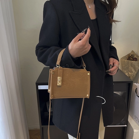 Women Vintage Matte PU Leather Crossbody Bag Fashion Small Square Satchel With Metal Lock Rivet Daily Shoulder Handbag