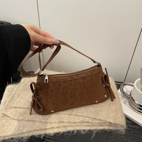 Retro Leopardenmuster Unterarmtasche Damen Wildlederimitat Schultertasche Mit Schleifen Nieten Detail Baguette Tasche