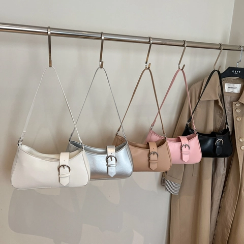 Sac Sous le Bras Minimaliste en Cuir Synthétique pour Femmes Avec Boucle Métallique Sac Baguette pour Déplacement Quotidien