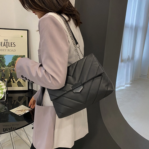 Damen Chevron Gesteppte Schultertasche Mit Kettengurt PU Leder Mode Kleine Quadratische Umhängetasche Für Den Alltag