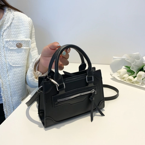 Elegante Borsa a Mano in Pelle PU da Donna Classica Borsa a Mano Stile Motociclista Con Doppi Manici Tracolla Regolabile Decorazione a Nappa Borsa a Tracolla alla Moda