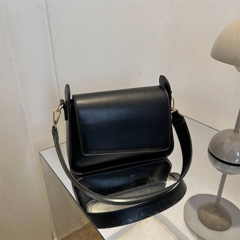Women Minimalist PU Leather Shoulder Bag Retro Solid Color Small Square Crossbody Bag With Wide Strap Envelope Flap Daily Purse