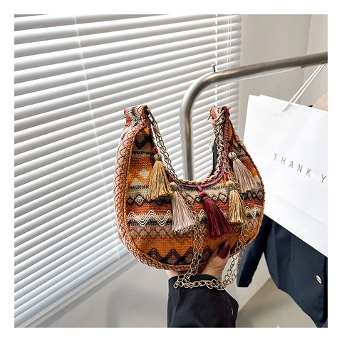 Borsa a Spalla Mezzaluna Intrecciata Etnica Boho per Donna Moda Nappa Catena Tracolla Hobo Bag Estate Spiaggia Regalo