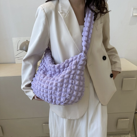 Women Pleated Cloud Shoulder Bag Popcorn Texture Bubble Fabric Underarm Bag Solid Color Lightweight Hobo Tote Fashion Handbag