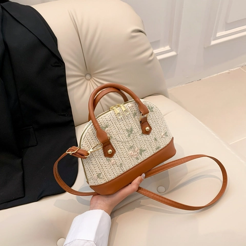 Sac Bandoulière Coquille Tissé en Paille pour Femme Élégant Broderie Florale Sac à Main Décontracté avec Bordure en Cuir