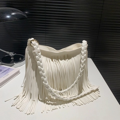 Women Bohemian Tassel Tote Bag Litchi Grain PU Leather Large Capacity Shoulder Bag With Braided Strap Fringe Handbag