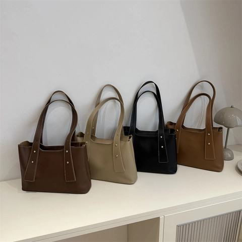 Bolso Tote Retro De Cuero PU Para Mujer Costuras Blancas En Contraste Remaches Dorados Bolso De Hombro Simple