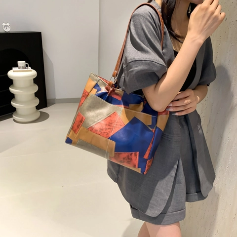 Grote Capaciteit Patchwork Kleurblok Tote Bag Voor Vrouwen PU Leer Zacht Woon-werkverkeer Schoudertas Oksel Boodschappentas Mode Geometrische Stiksels Handtas