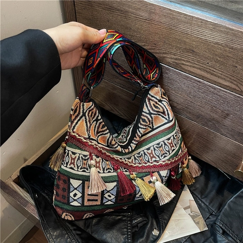 Women's Ethnic Bohemian Shoulder Bag Vintage Jacquard Crossbody Bag With Tassels Geometric Pattern Large Capacity Travel Bag