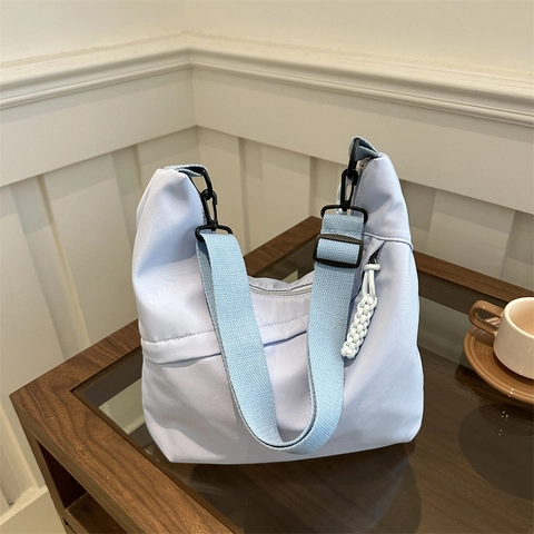 Borsa a Tracolla da Donna in Nylon Grande Capacità Minimalista Tracolla Regolabile Hobo Tote Bag per Pendolarismo Quotidiano Borsa