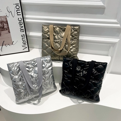 Bolso Tote de Cuero PU Acolchado Gran Capacidad Bolso de Hombro Acolchado Ligero Color Metálico Brillante Para Mujer Bolso