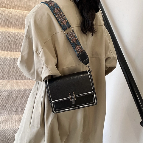 Bolso Bandolera Retro para Mujer de Cuero PU Bolso Cuadrado Pequeño Con Correa Ancha Étnica Cierre de Metal Bolso de Moda
