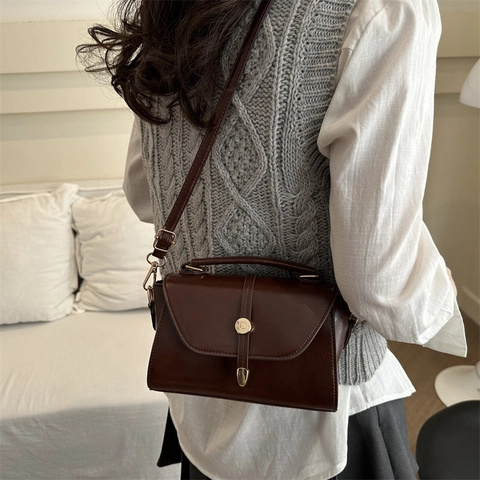 Borsa a Tracolla in Pelle PU Retrò per Donna Borsa a Mano con Patta e Cuciture alla Moda con Hardware Tonalità Oro Borsa a Spalla Versatile Quotidiana