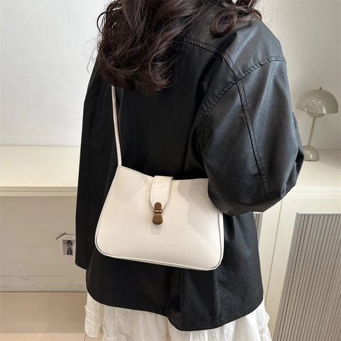 Borsa Sottobraccio in Pelle PU Minimalista in Stile Francese da Donna Borsa a Tracolla a Mezzaluna Alla Moda Con Fibbia in Metallo e Cinturino a Nodo