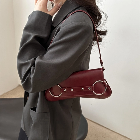 Damen Vintage PU Leder Baguette Tasche Mit Silberringen Nieten Retro Y2K Schulter Achseltasche Mode Pendler Handtasche